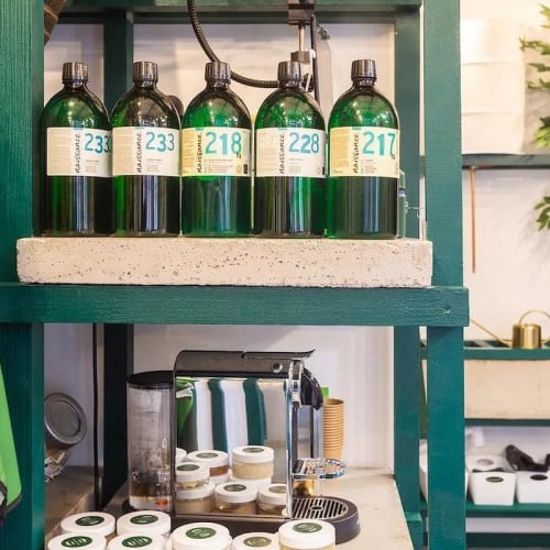 Botanic Barber 11e - Barbier Paris - Botanic Barber 11e - Photo Galerie - OneBooking