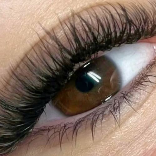 SA Hair Beauty - Sourcils & cils Vénissieux - SA Hair Beauty - Photo Galerie - OneBooking