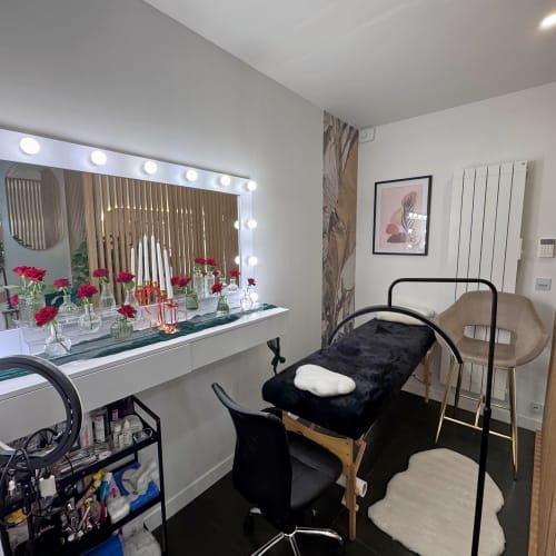 Viorica Vrancean | Beauty & Nails - Institut de beauté Nantes - Viorica Vrancean | Beauty & Nails - Photo Galerie - OneBooking
