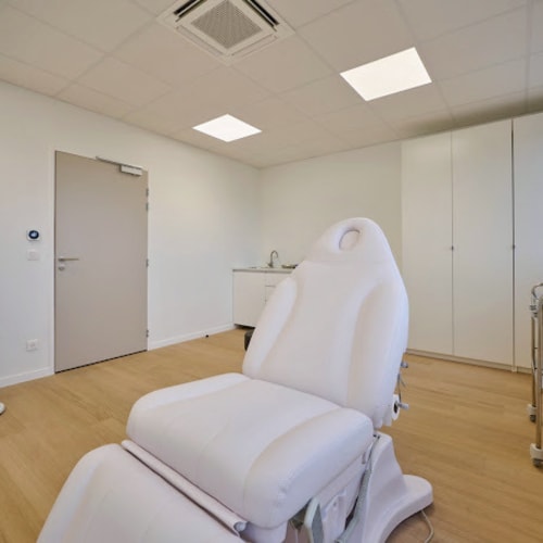 Cap Horn - Clinique Esthétique - Sourcils & cils Montreuil - Cap Horn - Clinique Esthétique - Photo Galerie - OneBooking