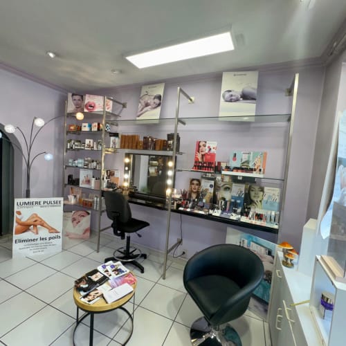 Esthetic Beauty - Onglerie Clermont-Ferrand - Esthetic Beauty - Photo Galerie - OneBooking