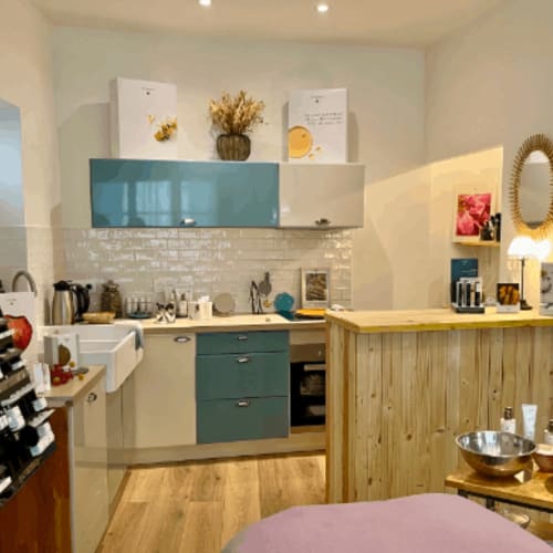 Maison n°8 - Soins Naturels - Maquillage Nîmes - Maison n°8 - Soins Naturels - Photo Galerie - OneBooking