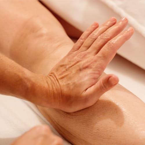 Coralie Espeut Massages - Sourcils & cils Ajaccio - Coralie Espeut Massages - Photo Galerie - OneBooking