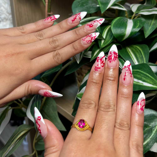 Nails by Mylan - Institut de beauté Toulon - Nails by Mylan - Photo Galerie - OneBooking