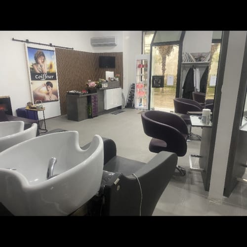 As La Joie Pour Elle - Coiffure La Rochelle - As La Joie Pour Elle - Photo Galerie - OneBooking