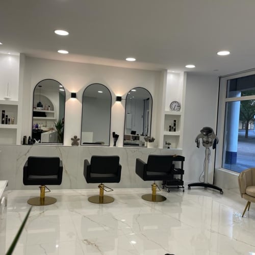 BLUSH Concept (ancien Mya Coiffure) - Massage Marseille - BLUSH Concept (ancien Mya Coiffure) - Photo Galerie - OneBooking