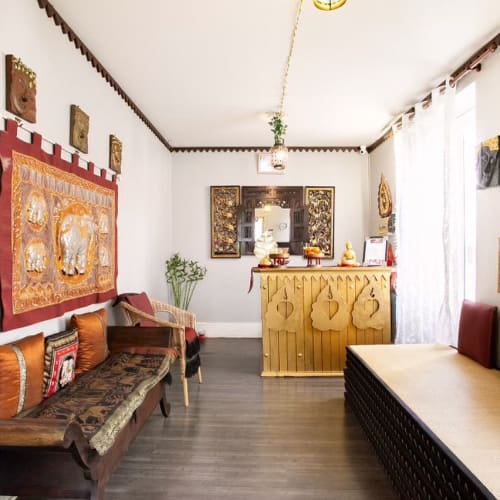 Jaroen Thai Spa - Sourcils & cils Courbevoie - Jaroen Thai Spa - Photo Galerie - OneBooking