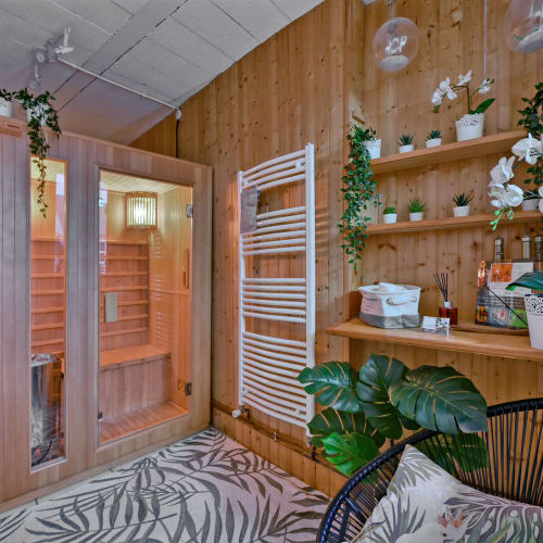 La Vermeillade Suites & SPAs - Massage Congénies - La Vermeillade Suites & SPAs - Photo Galerie - OneBooking