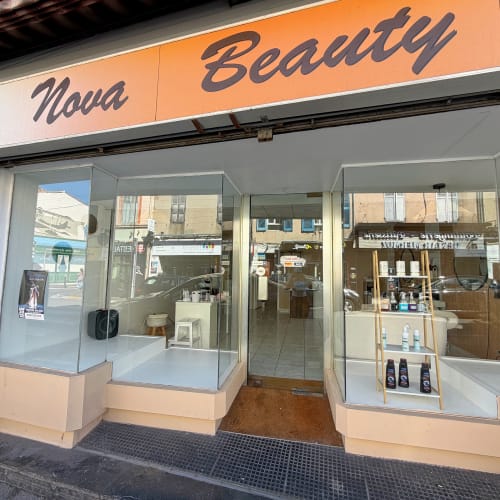 InesBrushLiss - Coiffure Marignane - InesBrushLiss - Photo Galerie - OneBooking