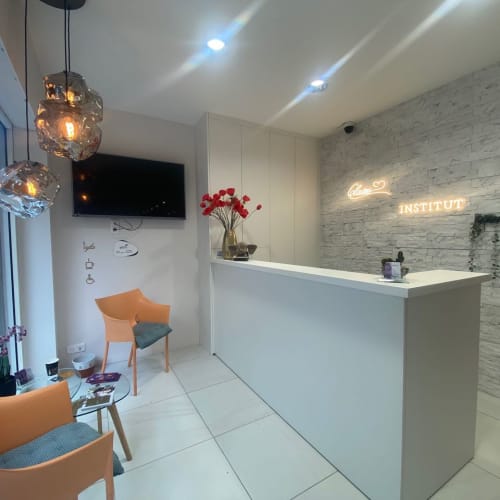 Claire Institut - Sourcils & cils Nice - Claire Institut - Photo Galerie - OneBooking
