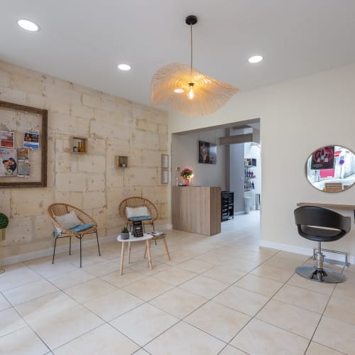 Au P'tit Salon - Coiffure Châteauneuf-sur-Charente - Au P'tit Salon - Photo Galerie - OneBooking