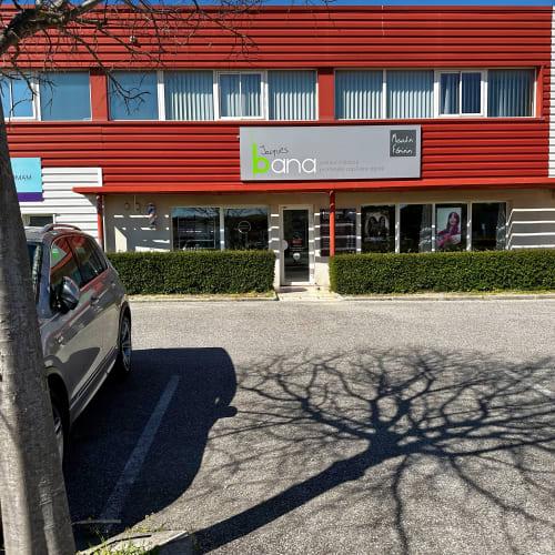 Les Salons Jacques Bana - Coiffure Saint-Mitre-les-Remparts - Les Salons Jacques Bana - Photo Galerie - OneBooking