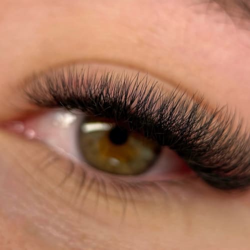 Gold Lashes - Institut de beauté Lyon - Gold Lashes - Photo Galerie - OneBooking