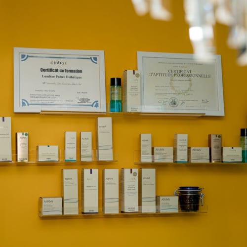 Emma Institut de Beauté - Sourcils & cils Saint-Maur-des-Fossés - Emma Institut de Beauté - Photo Galerie - OneBooking