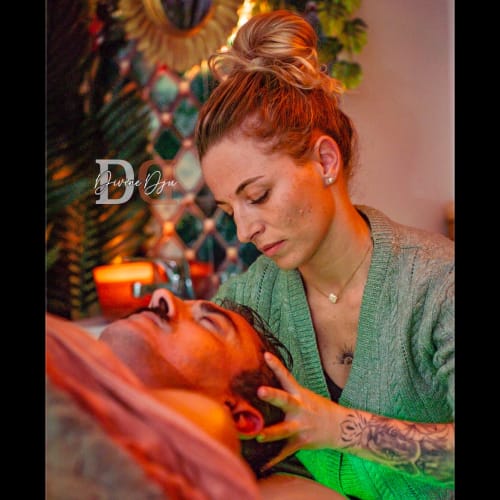 Divine Dju Trichologue Head spa thérapeute capillaire - Coiffure Hyères - Divine Dju Trichologue Head spa thérapeute capillaire - Photo Galerie - OneBooking