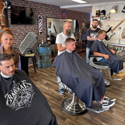 Radikal Hair Shop - Coiffure La Rochelle - Radikal Hair Shop - Photo Galerie - OneBooking