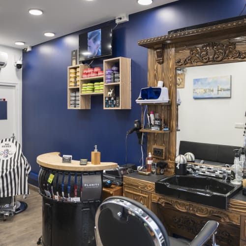Monsieur H. Coiffeur Barbier - Coiffure La Rochelle - Monsieur H. Coiffeur Barbier - Photo Galerie - OneBooking