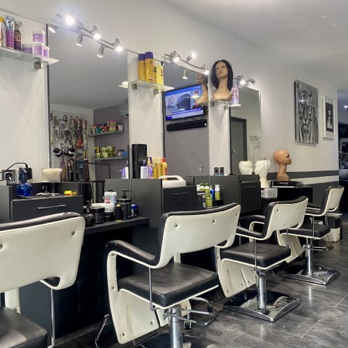 Hair Street & Nails - Coiffure Nice - Hair Street & Nails - Photo Galerie - OneBooking