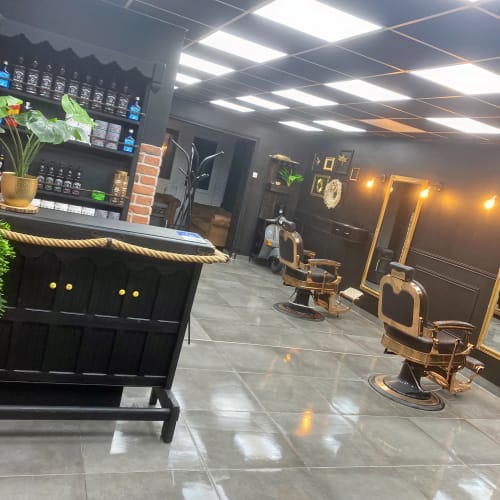 Chez Clem - Coiffure Dunkerque - Chez Clem - Photo Galerie - OneBooking