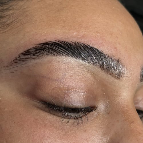 Cils Chic - Sourcils & cils Gennevilliers - Cils Chic - Photo Galerie - OneBooking