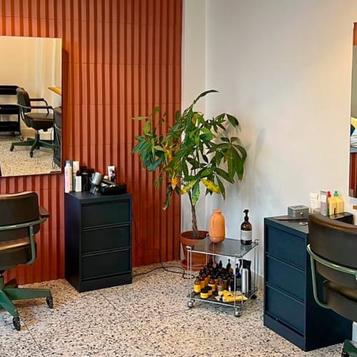 Maison Cachée - Coiffure Paris - Maison Cachée - Photo Galerie - OneBooking