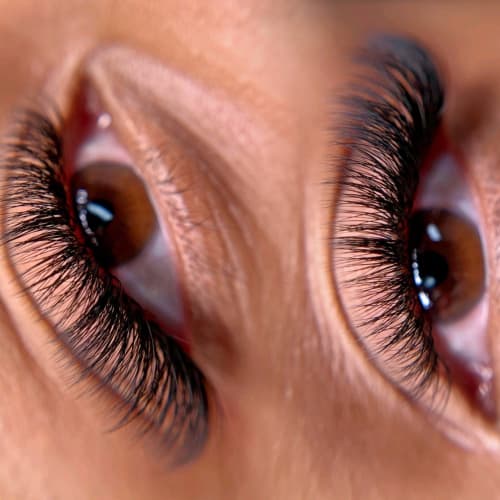 NKL BEAUTY - Sourcils & cils Orléans - NKL BEAUTY - Photo Galerie - OneBooking