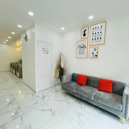 ISSY’S NAILBAR - Sourcils & cils Issy-les-Moulineaux - ISSY’S NAILBAR - Photo Galerie - OneBooking