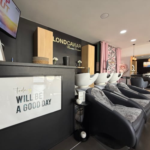Blond Caviar - Coiffure Saint-Mitre-les-Remparts - Blond Caviar - Photo Galerie - OneBooking
