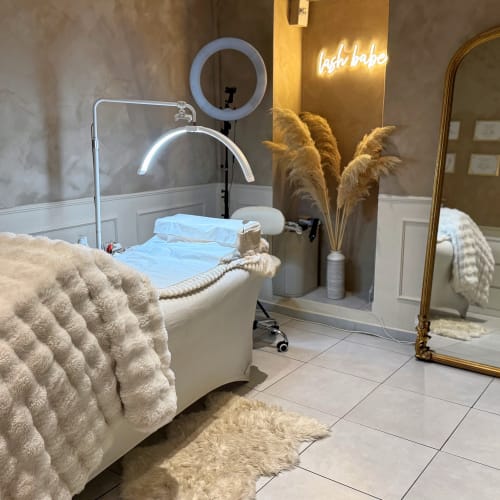 Naerya (ex Lashes Studio) - Institut de beauté Toulon - Naerya (ex Lashes Studio) - Photo Galerie - OneBooking