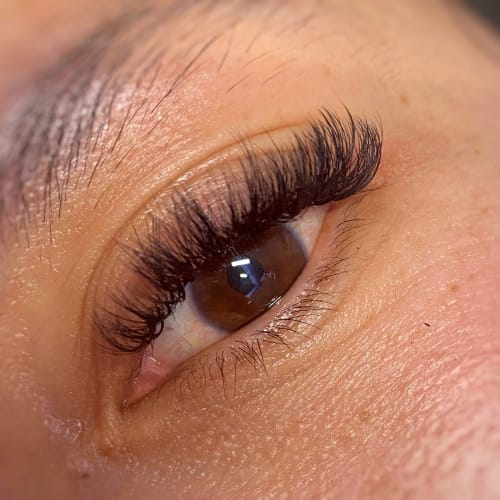 ML ongles et cils - Soin visage Nice - ML ongles et cils - Photo Galerie - OneBooking