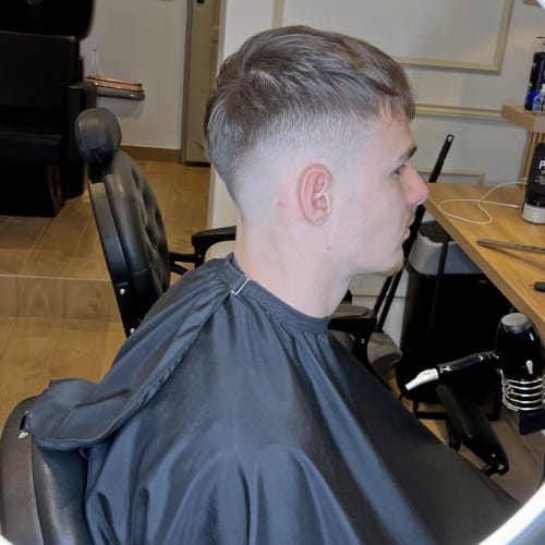 Le charisme coiffeur/barbier - Coiffure Strasbourg - Le charisme coiffeur/barbier - Photo Galerie - OneBooking
