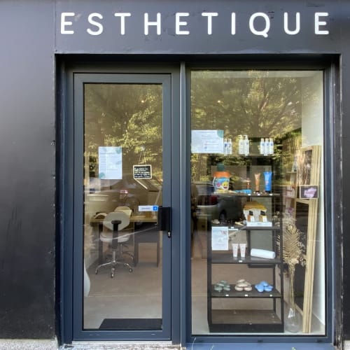 Lys Coiffure et Cabinet Esthétique - Sourcils & cils Quimper - Lys Coiffure et Cabinet Esthétique - Photo Galerie - OneBooking