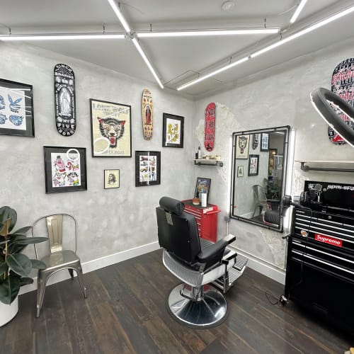 Lone Wolf Concept (Fondaudège) - Barbier Bordeaux - Lone Wolf Concept (Fondaudège) - Photo Galerie - OneBooking