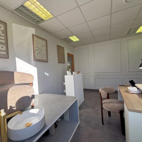 Lili Nails x Hairlissforyou - Coiffure Avignon - Lili Nails x Hairlissforyou - Photo Galerie - OneBooking