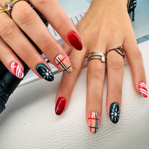 Manuella Nails - Onglerie Trets - Manuella Nails - Photo Galerie - OneBooking