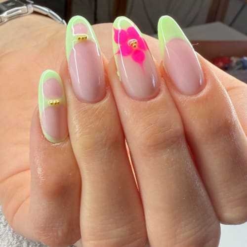 Lou'nails - Onglerie Gap - Lou'nails - Photo Galerie - OneBooking