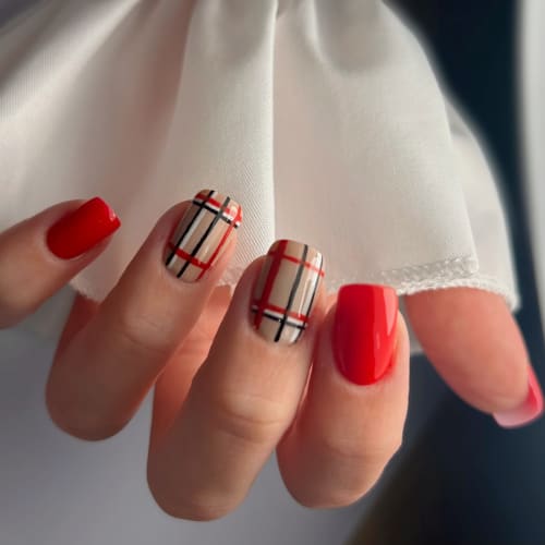 That‘s my Nails By Marion (chez l‘olivet coiffure) - Coiffure Le Cannet - That‘s my Nails By Marion (chez l‘olivet coiffure) - Photo Galerie - OneBooking