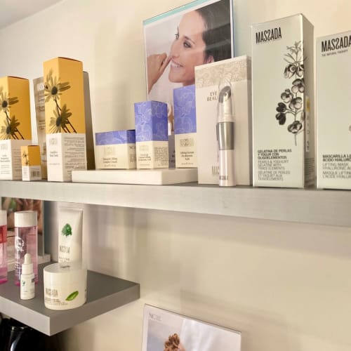 Élodie Holistic Beauty - Onglerie Biot - Élodie Holistic Beauty - Photo Galerie - OneBooking