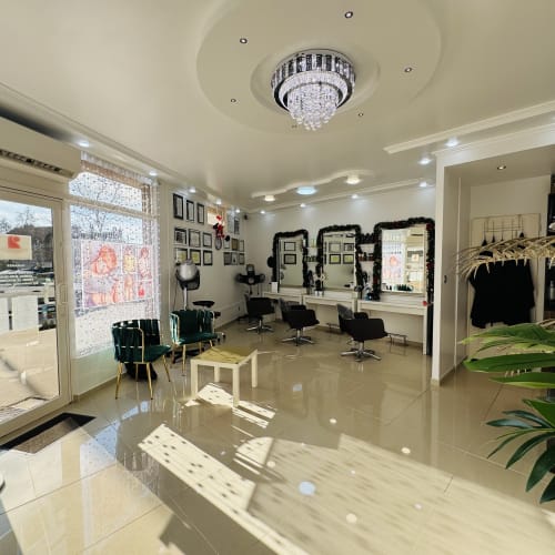 Jadéite - Coiffure Dijon - Jadéite - Photo Galerie - OneBooking