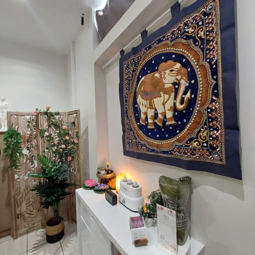 IRIS Massage Thai - Sourcils & cils Aubagne - IRIS Massage Thai - Photo Galerie - OneBooking