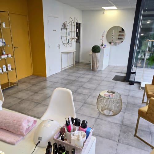 Essensual Salon et Institut - Le Bouscat - Coiffure Le Bouscat - Essensual Salon et Institut - Le Bouscat - Photo Galerie - OneBooking