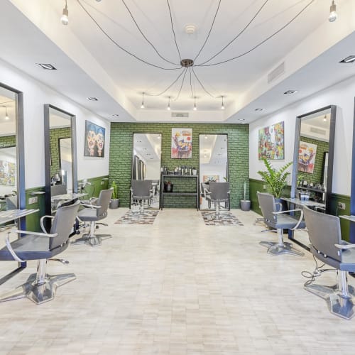 Le Coiffeur Français - Coiffure Nîmes - Le Coiffeur Français - Photo Galerie - OneBooking
