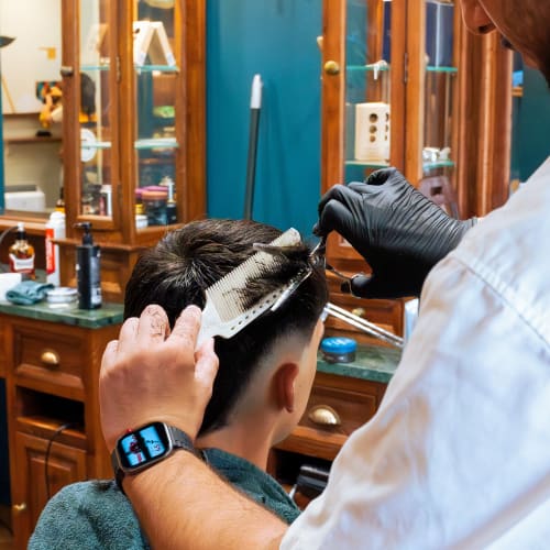 Les Beaux Garçons - Saint Michel - Coiffure Saint-Brieuc - Les Beaux Garçons - Saint Michel - Photo Galerie - OneBooking