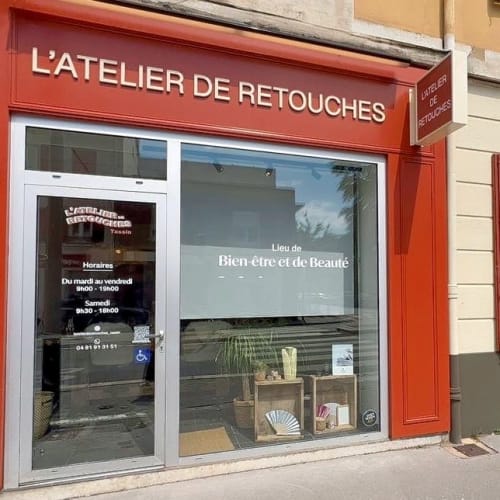 L’Atelier de Retouches - Tassin - Institut de beauté Tassin-la-Demi-Lune - L’Atelier de Retouches - Tassin - Photo Galerie - OneBooking