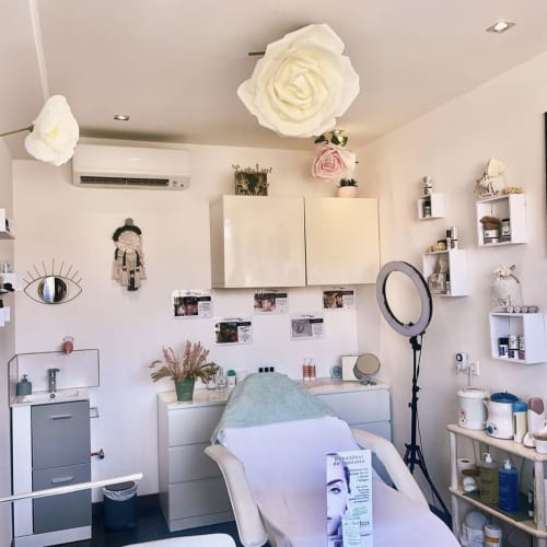L’atelier de la Beauté - Sourcils & cils La Seyne-sur-Mer - L’atelier de la Beauté - Photo Galerie - OneBooking