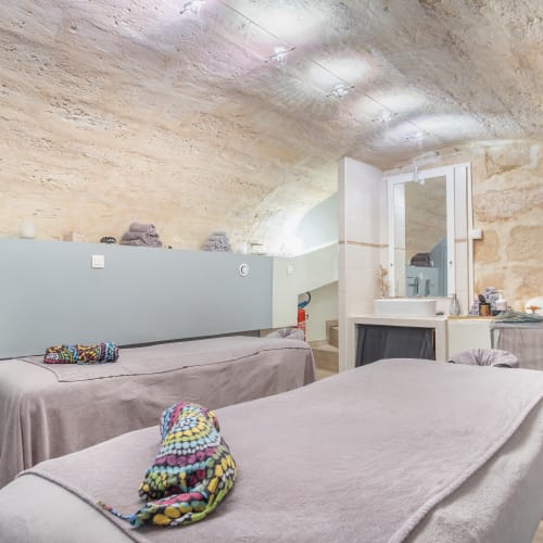 Institut de Beauté Mer Morte - Coiffure Bordeaux - Institut de Beauté Mer Morte - Photo Galerie - OneBooking