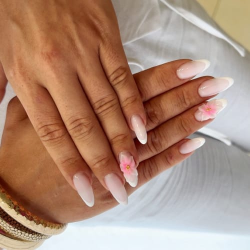 Alya Nails - Coiffure Nice - Alya Nails - Photo Galerie - OneBooking
