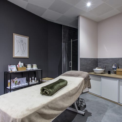 Le Catogan - Onglerie Strasbourg - Le Catogan - Photo Galerie - OneBooking