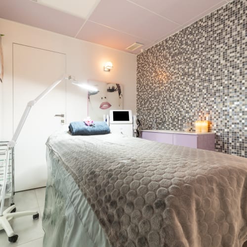 Antonia Beauté - Sourcils & cils Fréjus - Antonia Beauté - Photo Galerie - OneBooking