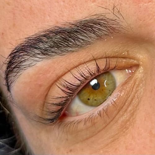 Vanadis Esthetique - Sourcils & cils Noisy-le-Grand - Vanadis Esthetique - Photo Galerie - OneBooking